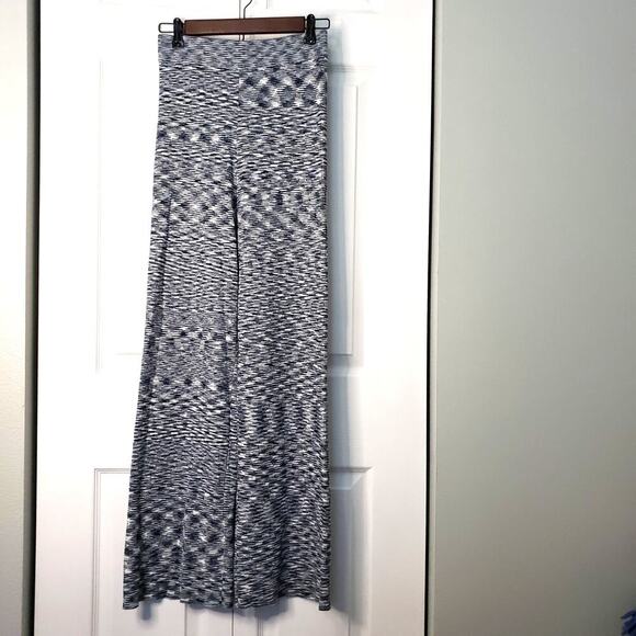 Nia Women's Willow Sweater Pants Size Flare leg Small in Marine color Comfycore - Picture 5 of 8